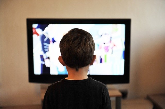 dítě a televize.jpg